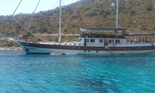 Goleta turca a vela para 22 personas para alquilar en Bodrum, Goleta