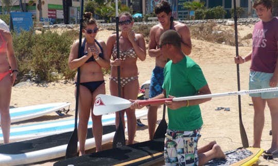 Alquiler de tablas de remo en la Canary Surf Academy