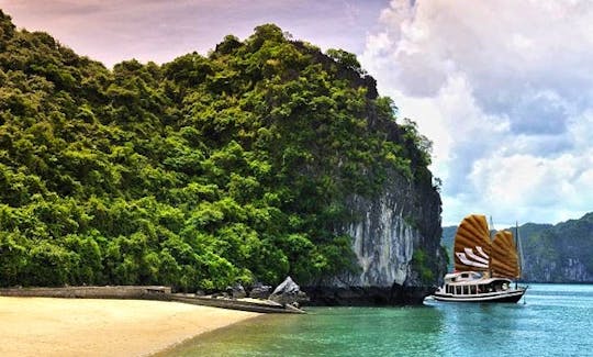Bhaya Legend Ha Long Bay Cruise
