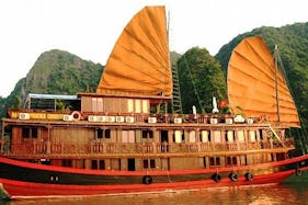 Phoenix Junk Cruise in Halong Bay