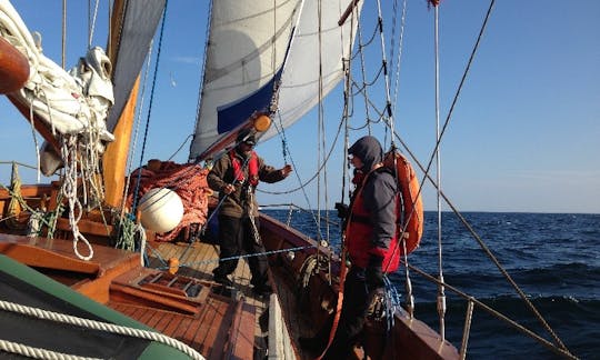 Alquiler de monocasco de crucero en Gdansk