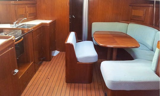 Spanish Oceanis 473 Luxury Monohull Cruiser Potatos Charter in Palma, Balearic Islands