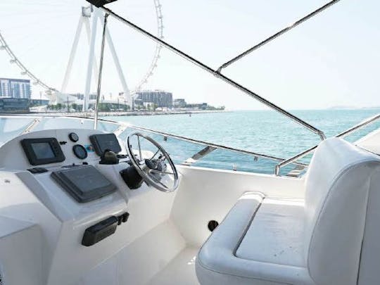 Majesty 60 pieds, yacht de luxe pour 25 invités