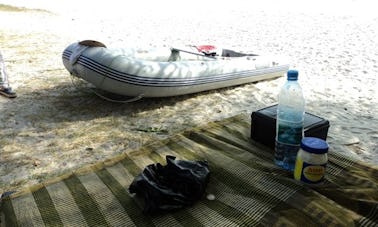 14' Inflatable Boat for Rent in Banana Islands, Sierra Leone