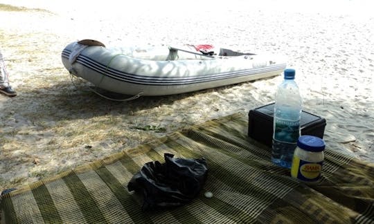 14' Inflatable Boat for Rent in Banana Islands, Sierra Leone