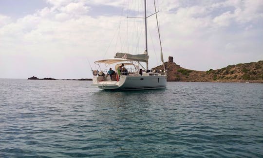 Sailboat chartered with crew in Bosa