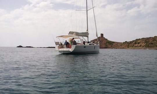 Sailboat chartered with crew in Bosa