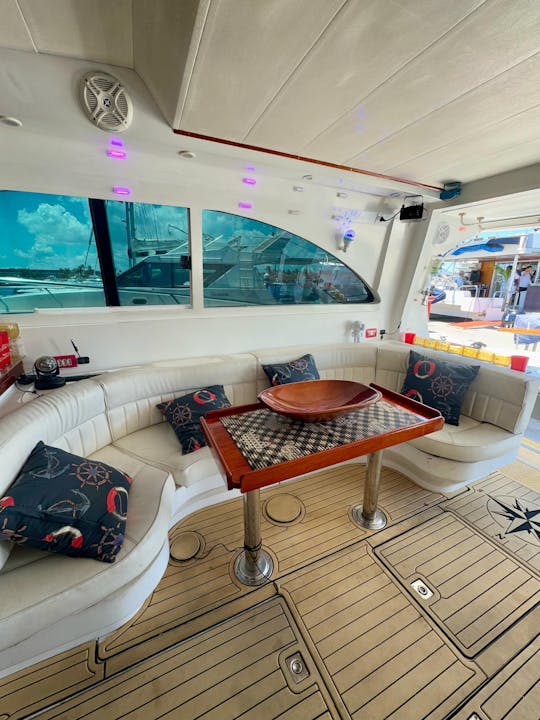 Barco esportivo de luxo de 41 pés para 15 passageiros