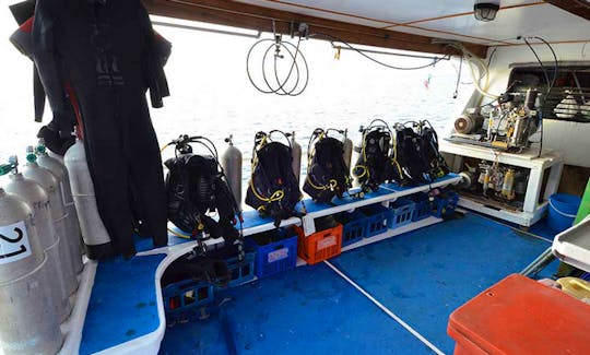 Diving Charter DiveRACE for 4 days in Tambon Khuekkhak