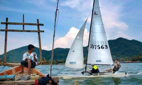 Hobie Cat Sailing Course in Krong Kaeb