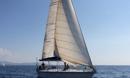 Sloop Rental in San Leone