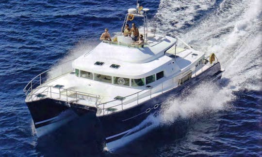 43' Power Catamaran Charter in Firostefan