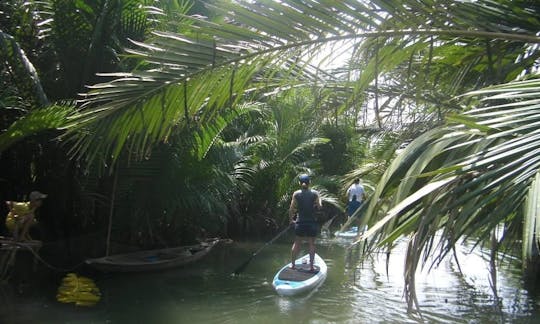 Alquiler de tablas de remo en Hội An, Vietnam