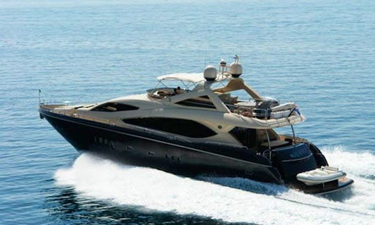 Charter s 8 person Sunseeker Power Mega Yacht in Split, Croatia