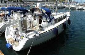 Charter a 31' Sailing Yacht for 6 Person in Sardegna, Italy