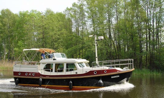 Alquiler de yate a motor Linssen DS 380 (Marion) en Alemania Müritz