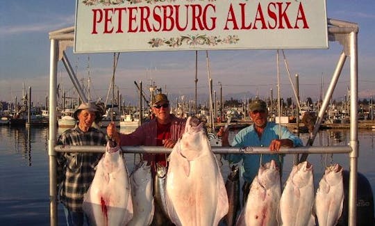 20' Houseboat Charter in Petersburg, Alaska