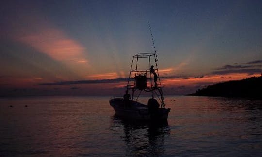 Deep Sea Fishing in Roatán, Honduras