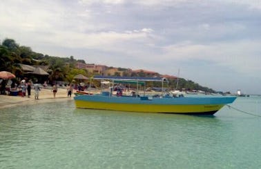 Parasailing & Banana Boat Rides in Roatán, Honduras