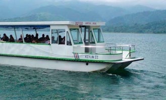 Keyline II Van-Boat-Van Charter along the Rio Peñas Blancas