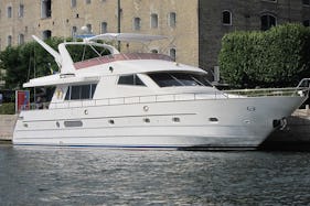 Cruising Power Mega Yacht "Sea Dream Charter " in Sweden