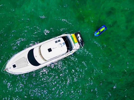 Charter our 55’ Sea Ray Amazing Luxury Boat In Miami, Florida.