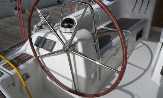 Alquiler de yates Beneteau 413 en Santa Lucía Rodney Bay Marina