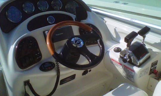 Luxury Cuddy Cabin Yacht in Moniga del Garda