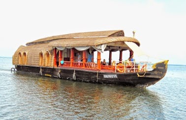 Experience Tranquility: Luxury Houseboat Charter in Kumarakom, Kerala