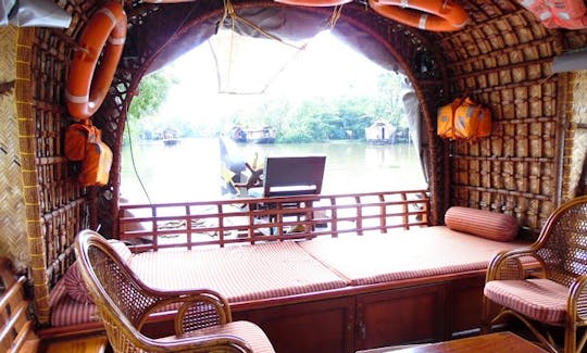 Experience Tranquility: Luxury Houseboat Charter in Kumarakom, Kerala