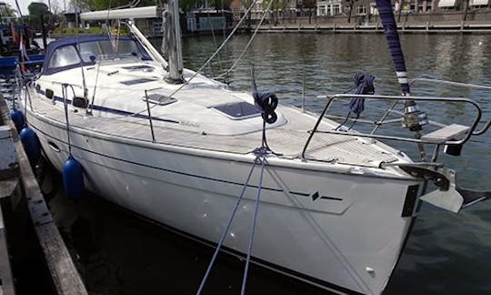 Bavaria 37 "Hollandia" Cruising Monohull in North Holland, Netherlands