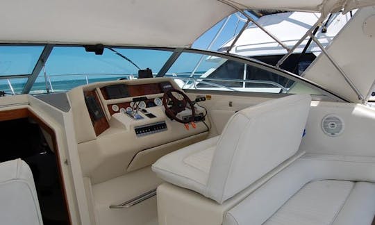 Private Yacht Sea Ray 38’’