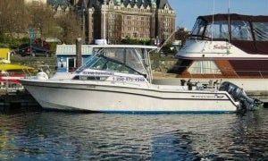 30' Sport Fisherman Charter in Victoria, Canada