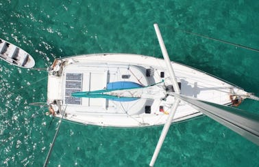 Charter 43ft Sailing Yacht In Hispania, Colombia