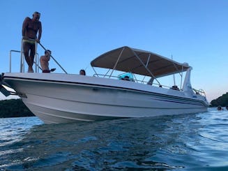 Alquiler de barco CF Curumim de 34 pies en Angra dos Reis, Río de Janeiro, Brasil