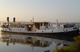 Floating Hotel with 5 Luxury Cabins available to Rent From Maastricht, into the Netherlands -Belgium and France
