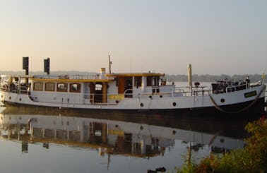 Floating Hotel with 5 Luxury Cabins available to Rent From Maastricht, into the Netherlands -Belgium and France