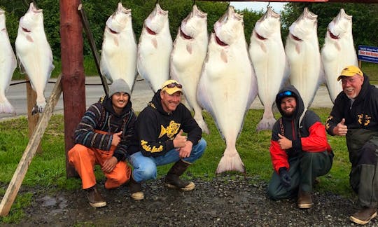 33' Trawler Fishing Charter in Ninilchik, Alaska