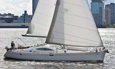 Location d'un voilier de luxe de 49 pieds dans le port de New York - Inspecté par la Garde côtière américaine