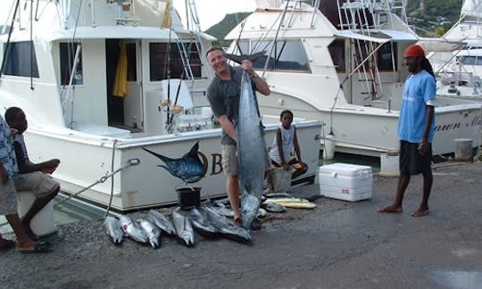 Charter de pesca deportiva Hatteras de 45 pies en Saint John's