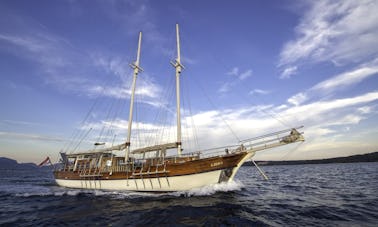 Charter Luxury 111' Gulet in Split