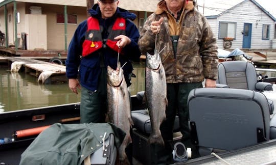 Guided Fishing Trips on the Columbia River, the Willamette River, & Tillamook Bay