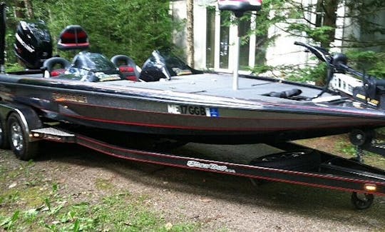 Location de bateaux Bass Boat de 21 pieds à Nobleboro, dans le Maine