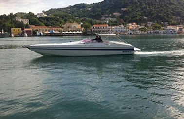 Charter 38' Benetti Offshore Motorboat In Ischia