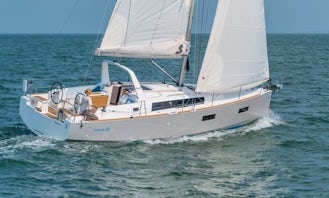 Beneteau Oceanis 38 "Mare Anemoi" Sailing Charter in Soúrpi