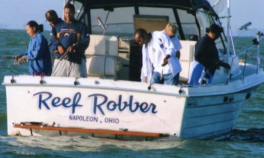 30' Penn Yan Fishing Charter In Ohio