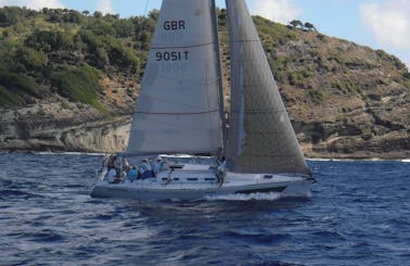 Beneteau First 40.7 Cruising Monohull - up to 6 people in Antigua and Barbuda