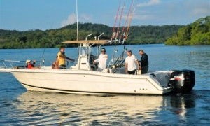 Memorable Fishing Trip on 31' Stamas Center Console in Chicá, Panamá