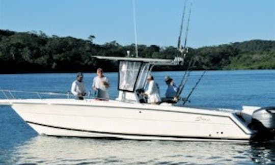 Viagem de pesca divertida a bordo do console 29 ′ Stamas Center em Chicá, Panamá