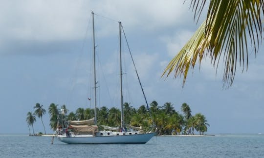 Crewed Sailing Charter on 50' Eole Sailboat in San Blas Islands, Panama